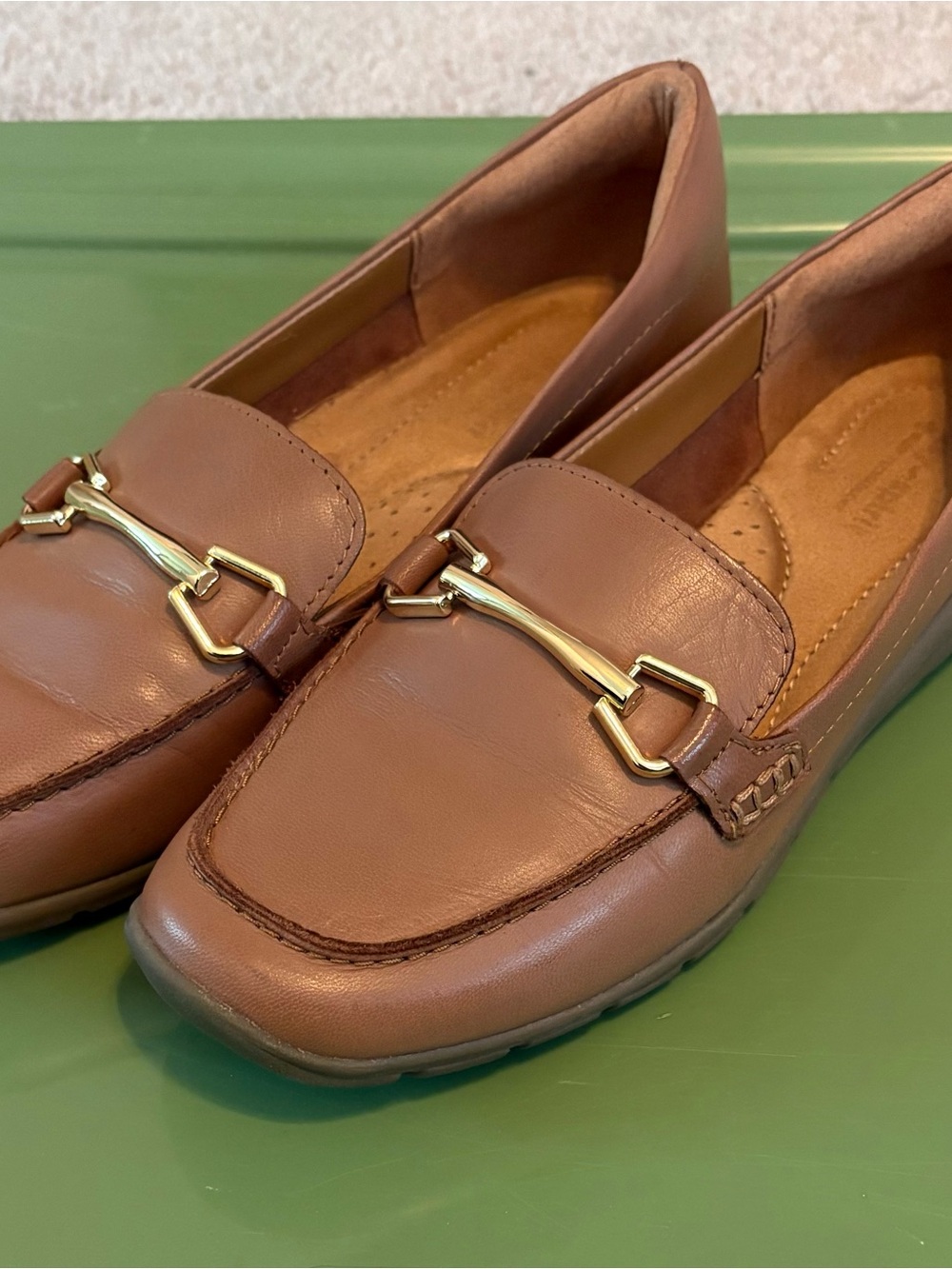 Easy Spirit Brown Leather Loafers with Gold Bit
